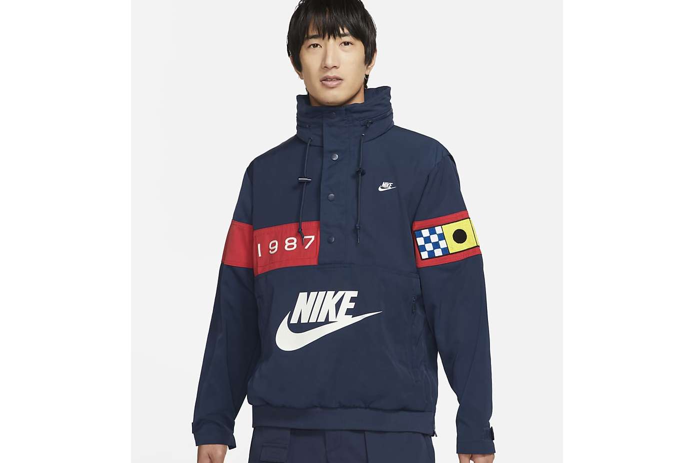 nike sportswear reissue walliwaw 男子梭织上衣是耐克品牌旗下的