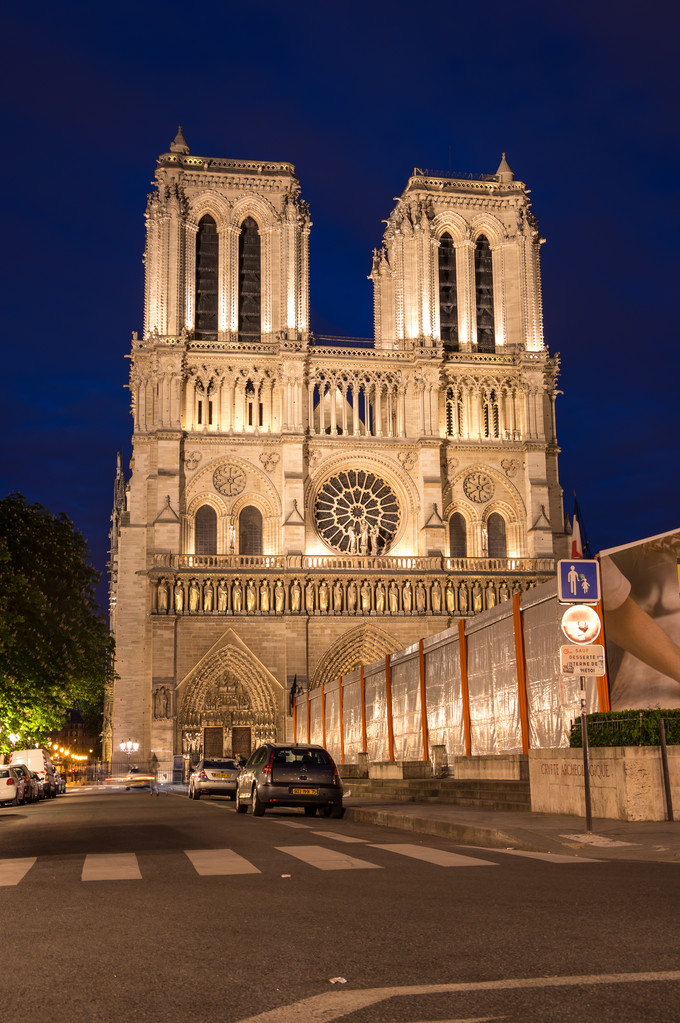 href="/item/哥特式">哥特式 /a>建筑(英语:gothic architecture),或