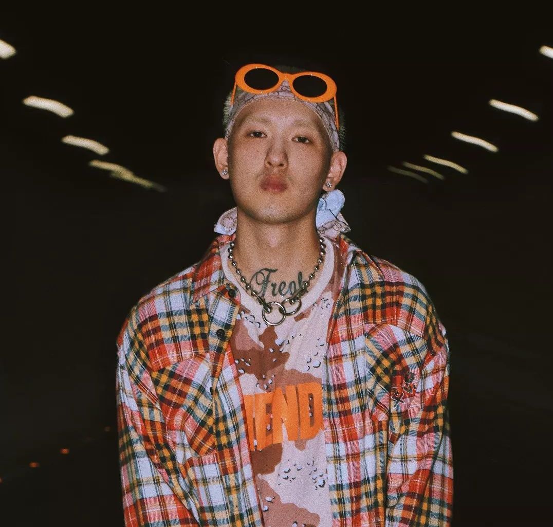 ">gali,本名蒋文涵,1992年4月14日出生于上海市,中国内地说唱男歌手