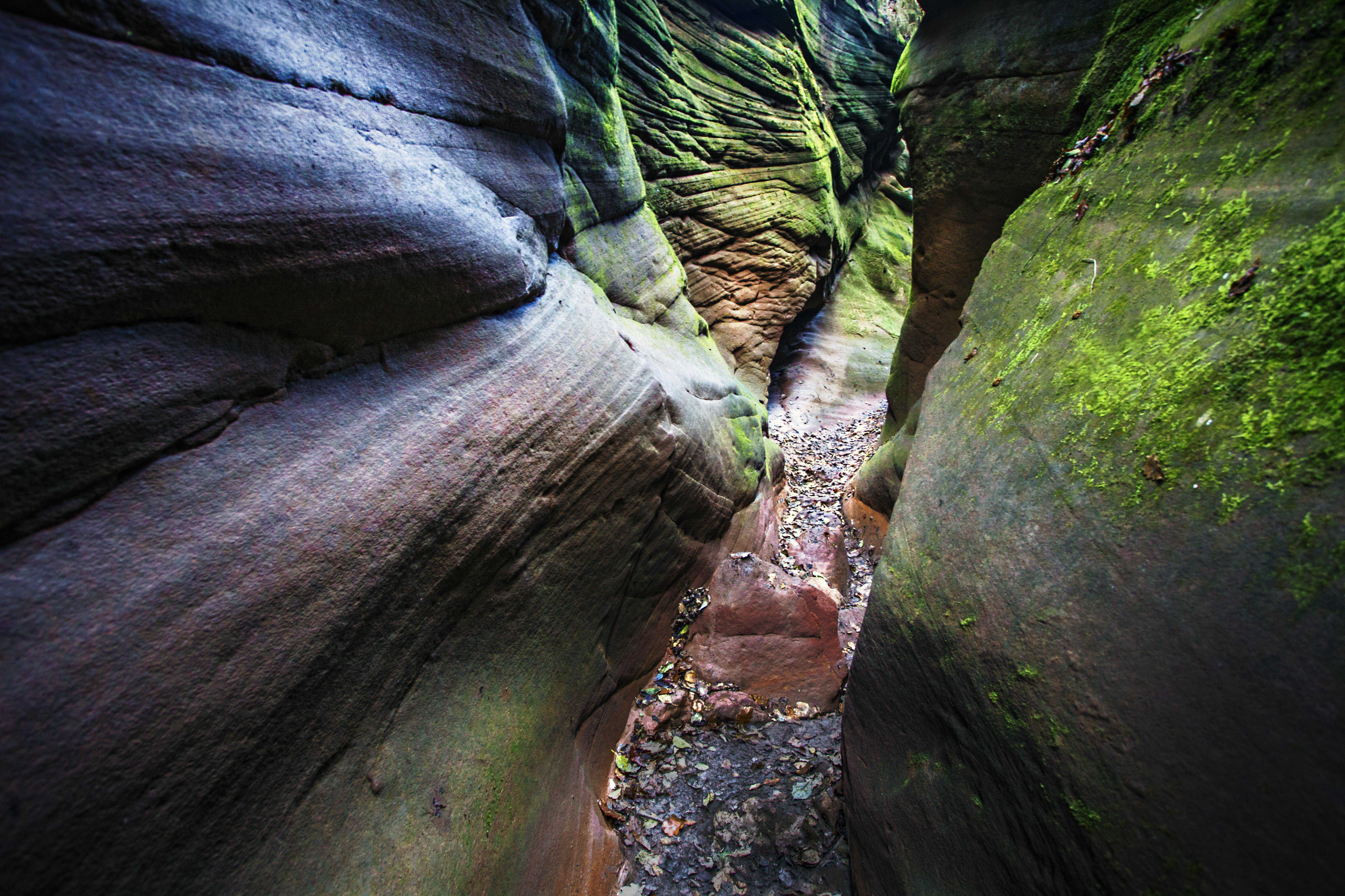 甘泉雨岔大峡谷