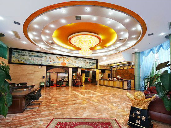  p>景德镇瓷都宾馆是一家按四星级标准设计的园林景观式休闲宾馆,位于