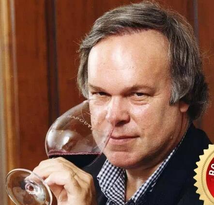 data-lemmaid="888179">巴尔的摩 /a>,是一名品酒大师