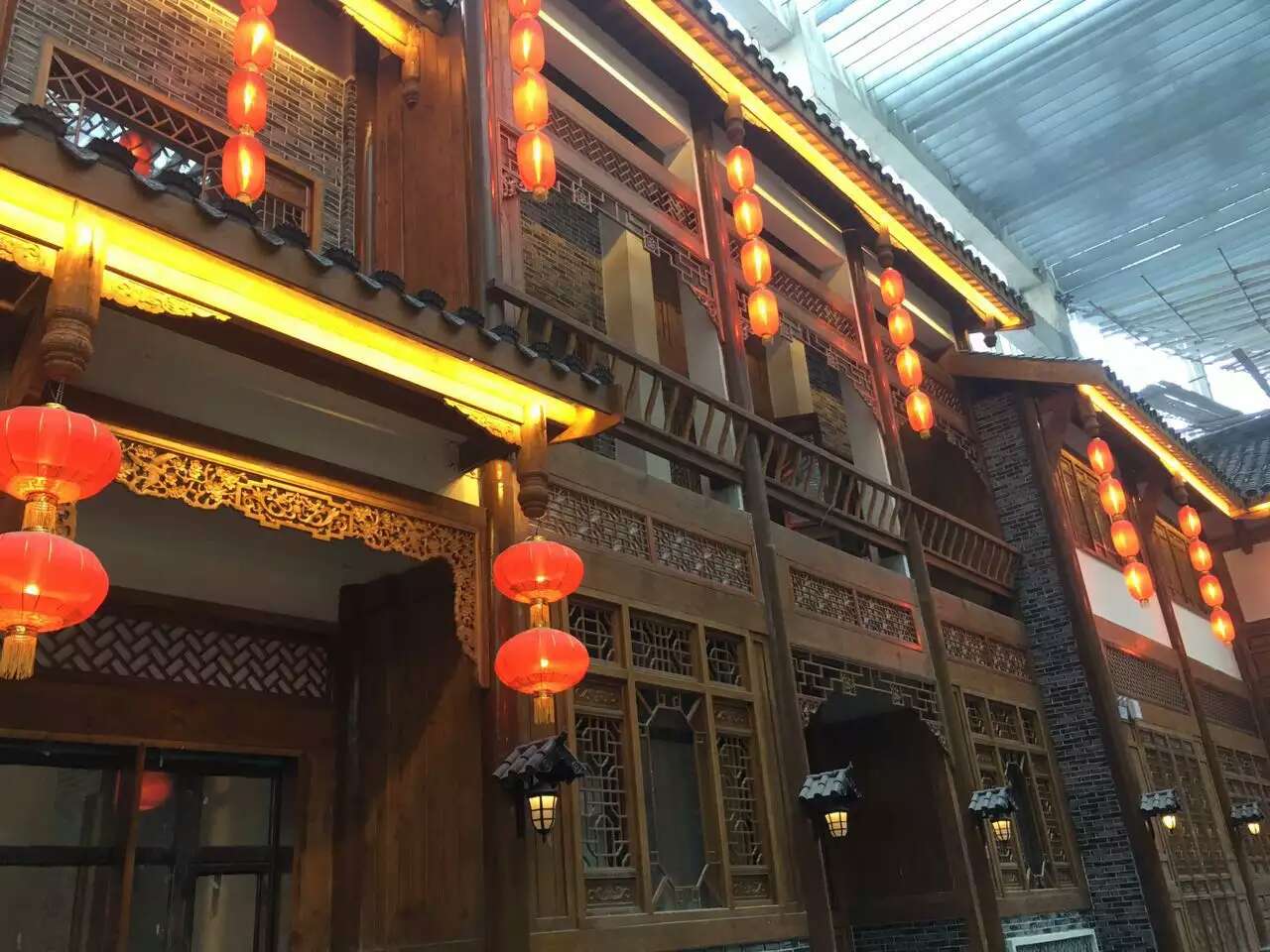  p data-id="gnwyfsnaso"> b>巴蜀映巷 /b>,是长春市地区极具旅游参考