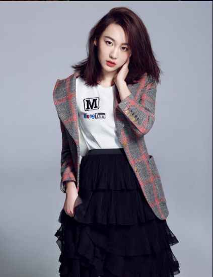  p data-id="gnwy03g534">夏恩,1994年11月3日出生,中国内地女演员.