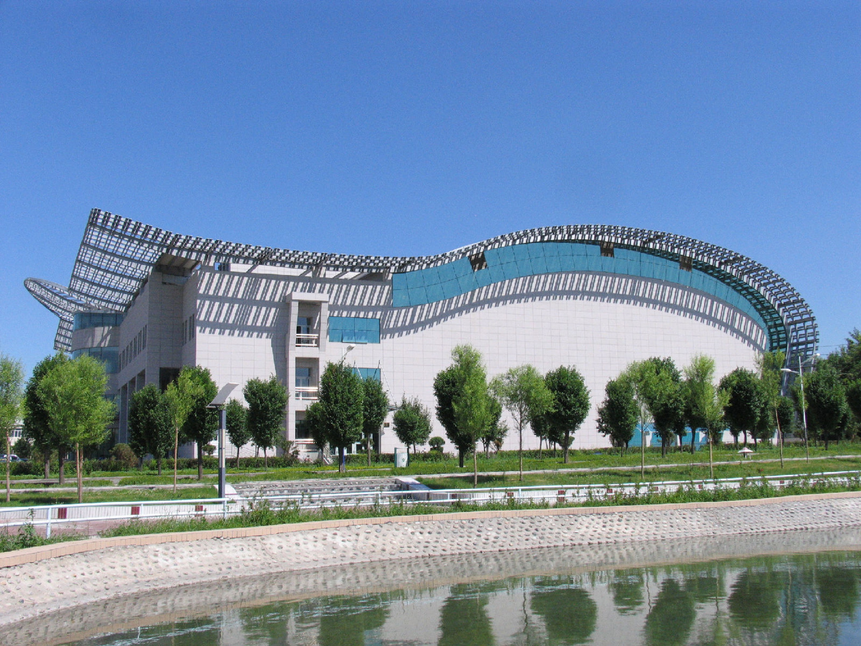 新疆石河子大学