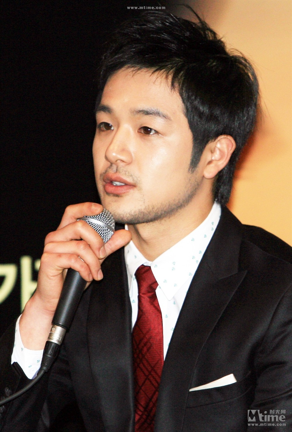  p>李英勋 i>(         ,leeyounghoon) /i>,1982年12月14日出生于