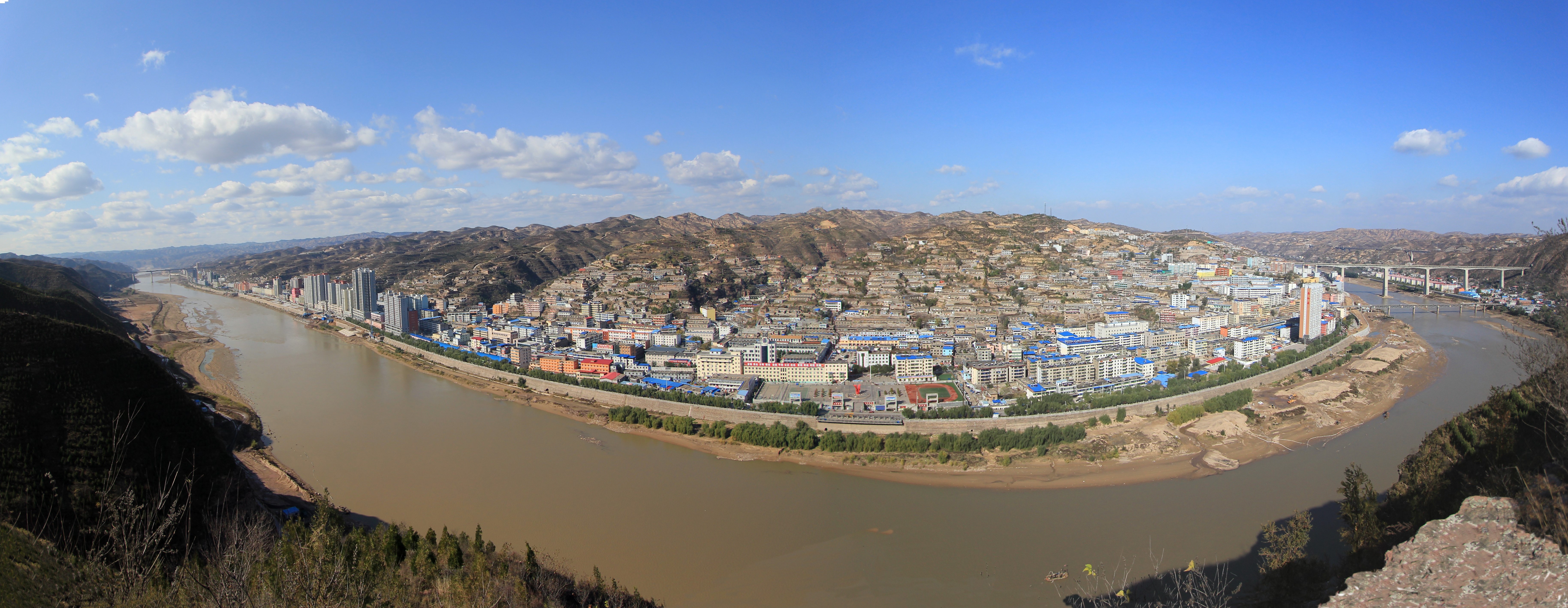  p>吴堡县位于陕西省东北, a target="_blank" href="/item/榆林市