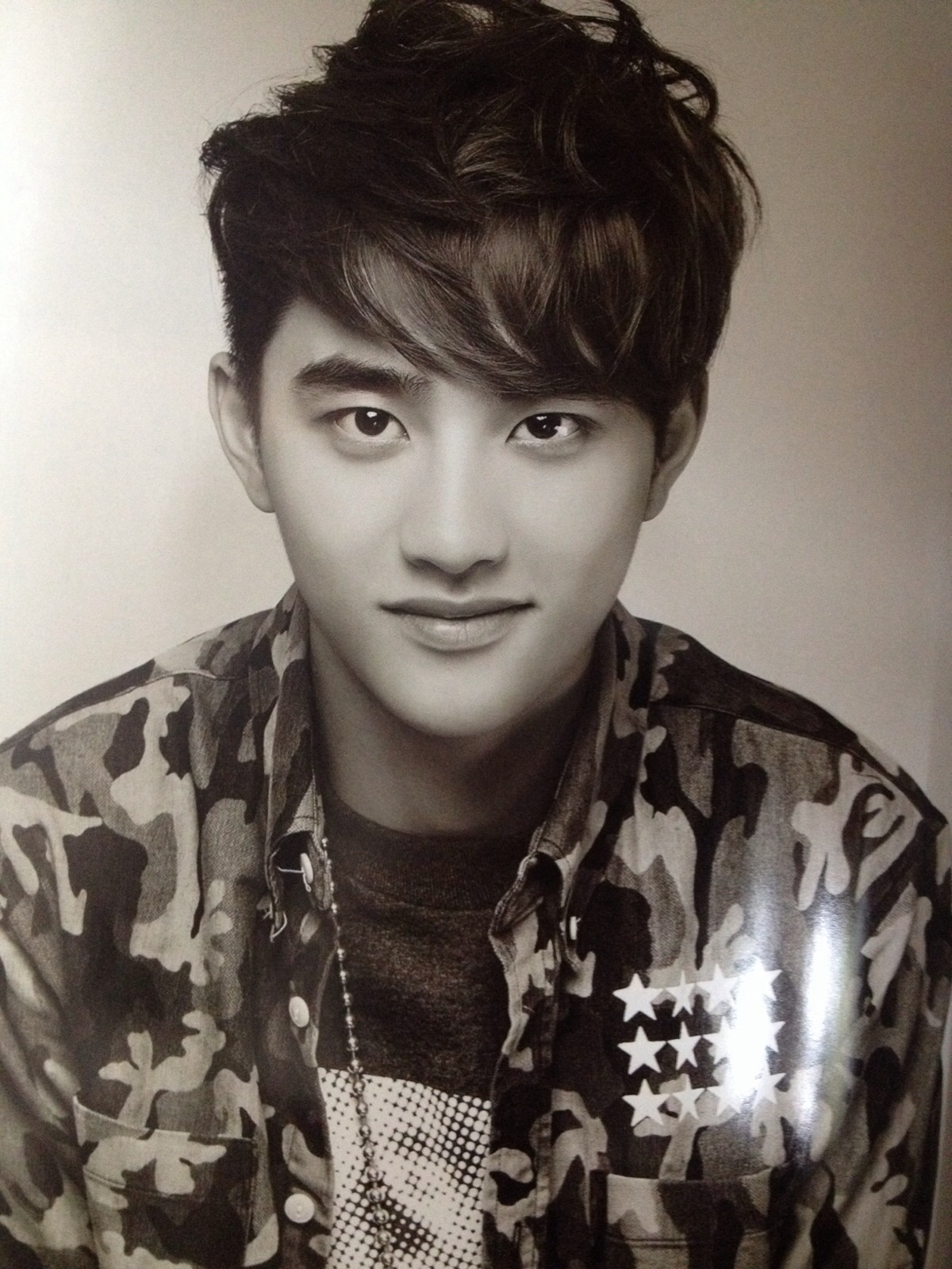 (包括两个大写字母和两个标点符号),曾用名都暻秀,1993年1月12日出生