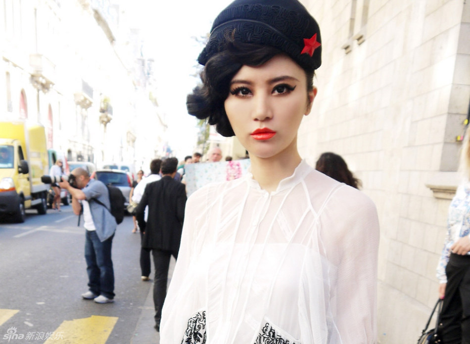 shang),1982年12月22日出生于上海市,中国内地流行乐女歌手,词曲作者