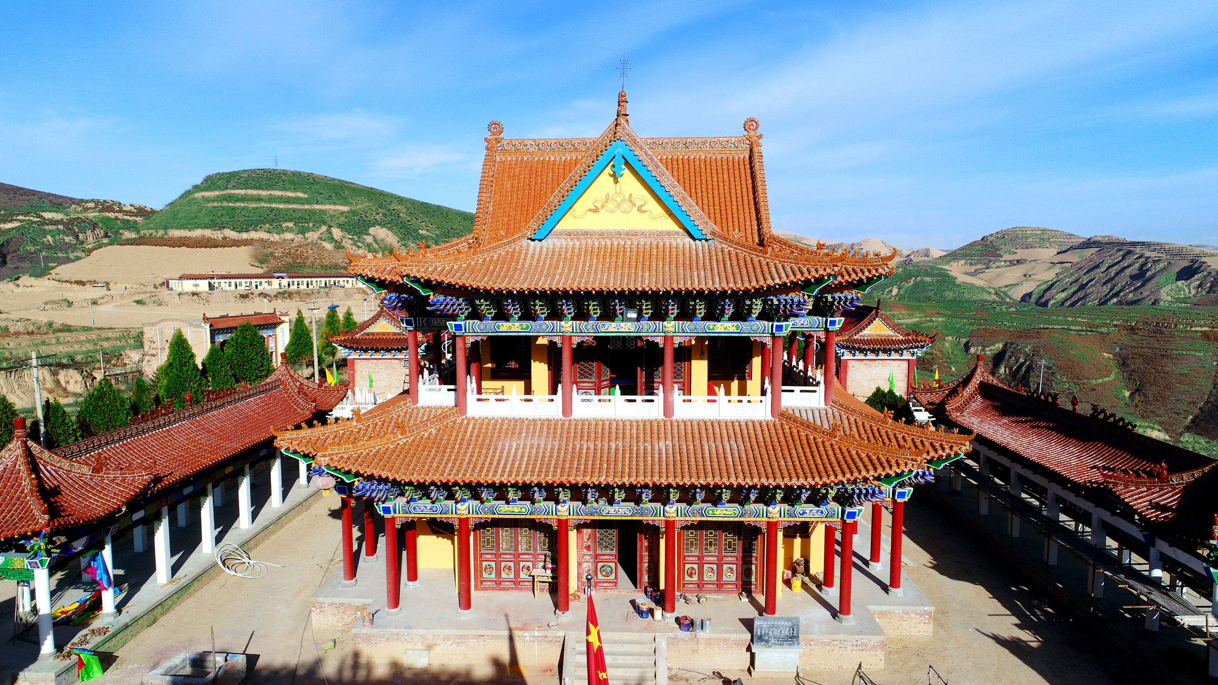  p>清山寺,坐落于陕西省榆林市子洲县水地湾乡老石磕自然村麻寺庄灵山