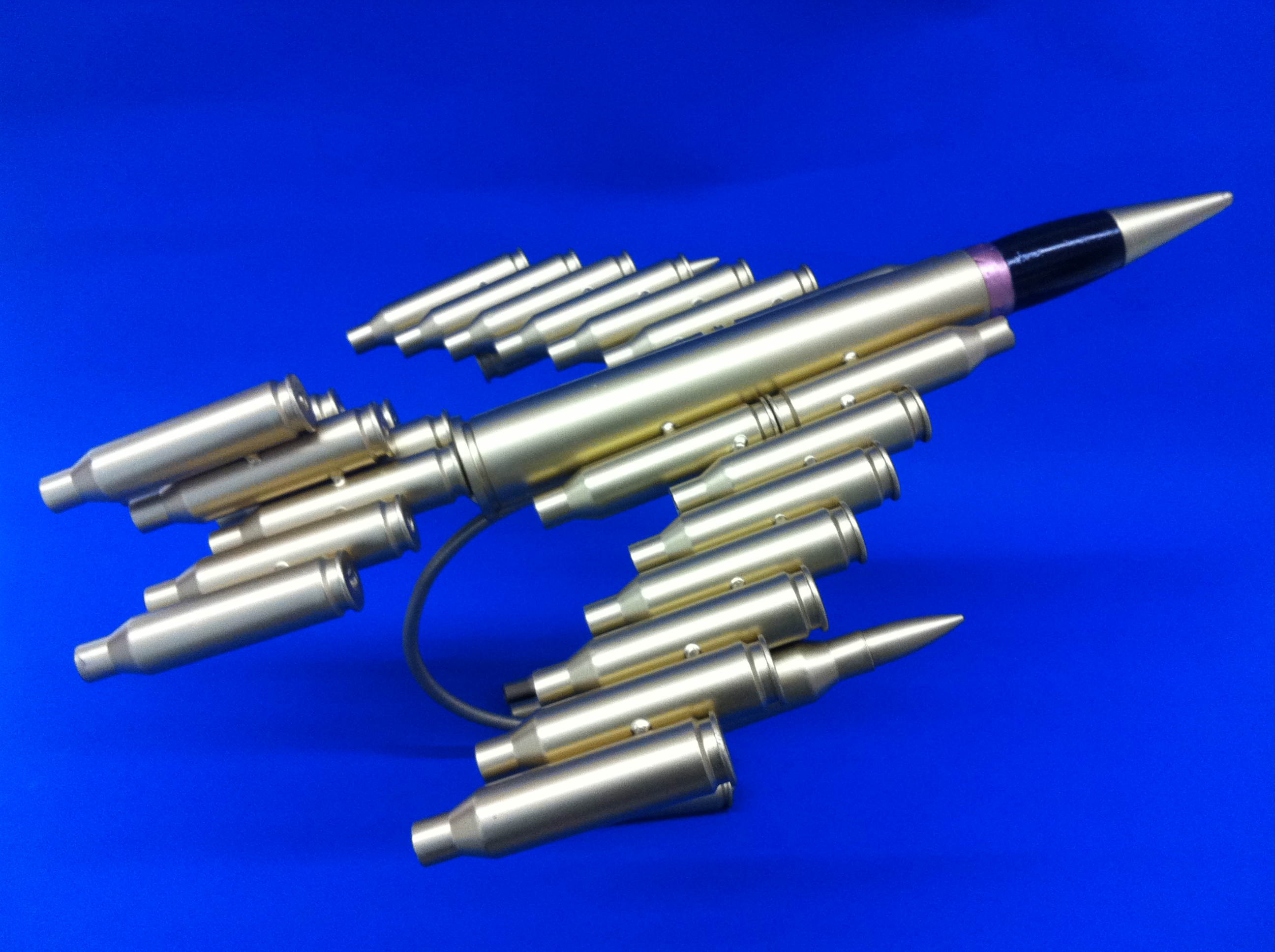  p>弹壳工艺品,又称子弹壳工艺品,弹壳模型.