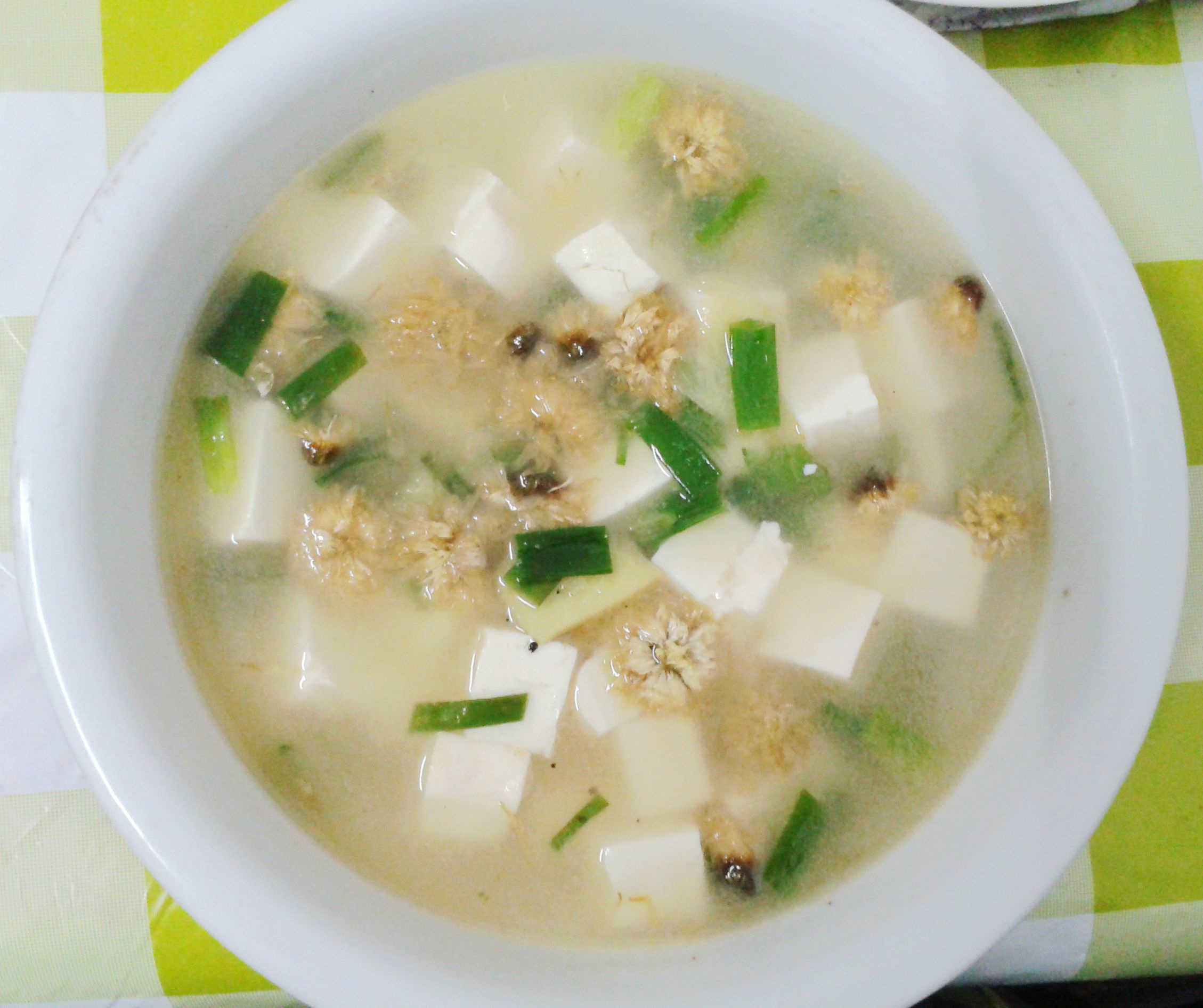 生姜菊花豆腐汤