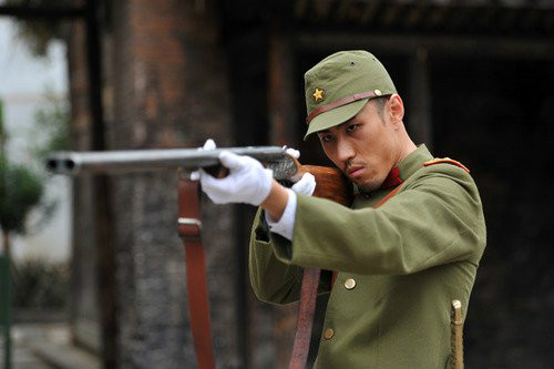  p>《猎杀》是由中央电视台电视剧管理中心,重庆广播电视集团等联合