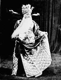 data-id="gnwri38o9d">阎逢春(1917-1975),运城市西姚村人,著名蒲剧