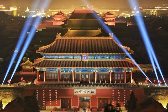 故宫94年来首开夜场，为什么以前晚上不开放？主要有三个原因_百科TA说