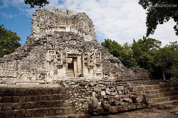 ="#" data-lemmaid="802500">尤卡坦半岛 /a>西岸港市,坎佩切州首府