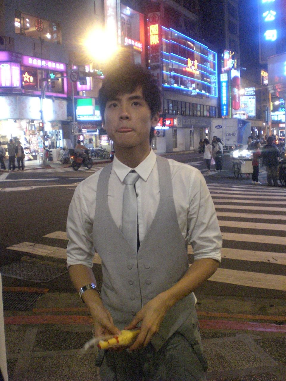  p>何维健(derrick hoh),1985年9月17日出生于 a target="_blank"