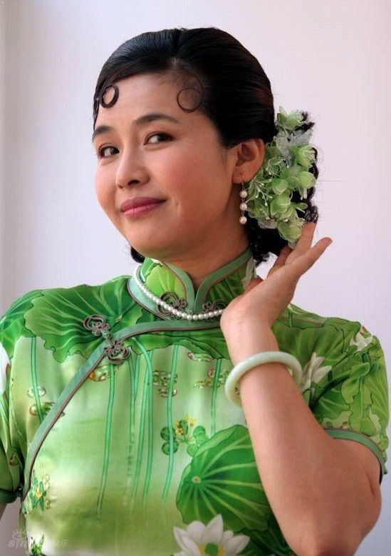  p>王澜,中央戏剧学院表演系毕业,中国大陆女演员.