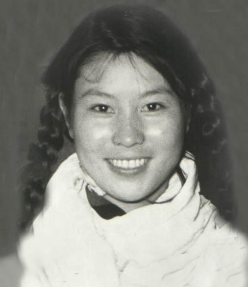  p>李应真(1937—1971)  秦腔女演员,工青衣兼闺阁旦,花旦.