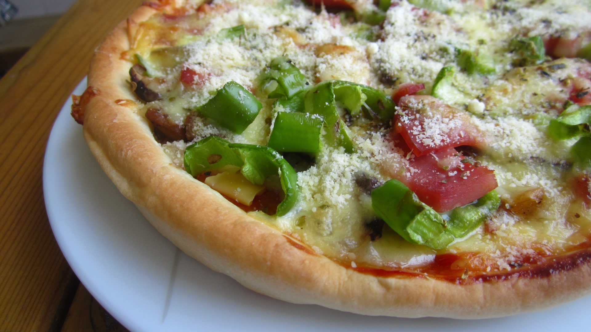 香菇烟肉青椒披萨