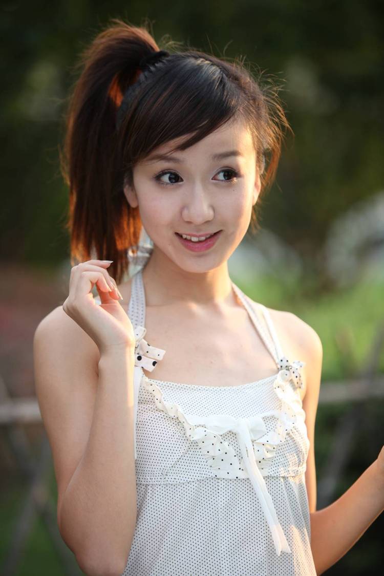 娄艺潇