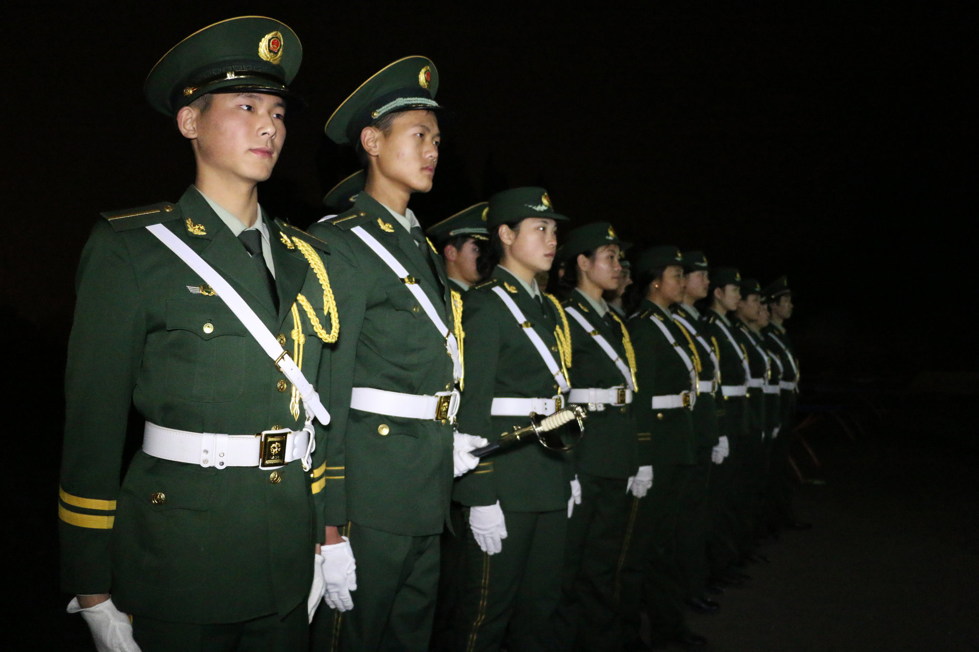  p>在 a href="#">学工部 /a>院团委的指导下,内江职业技术学院国旗