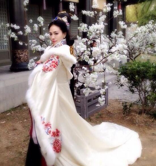  p>紫魅,女,近四十岁, a target="_blank" href="/item/兰陵王/34629"