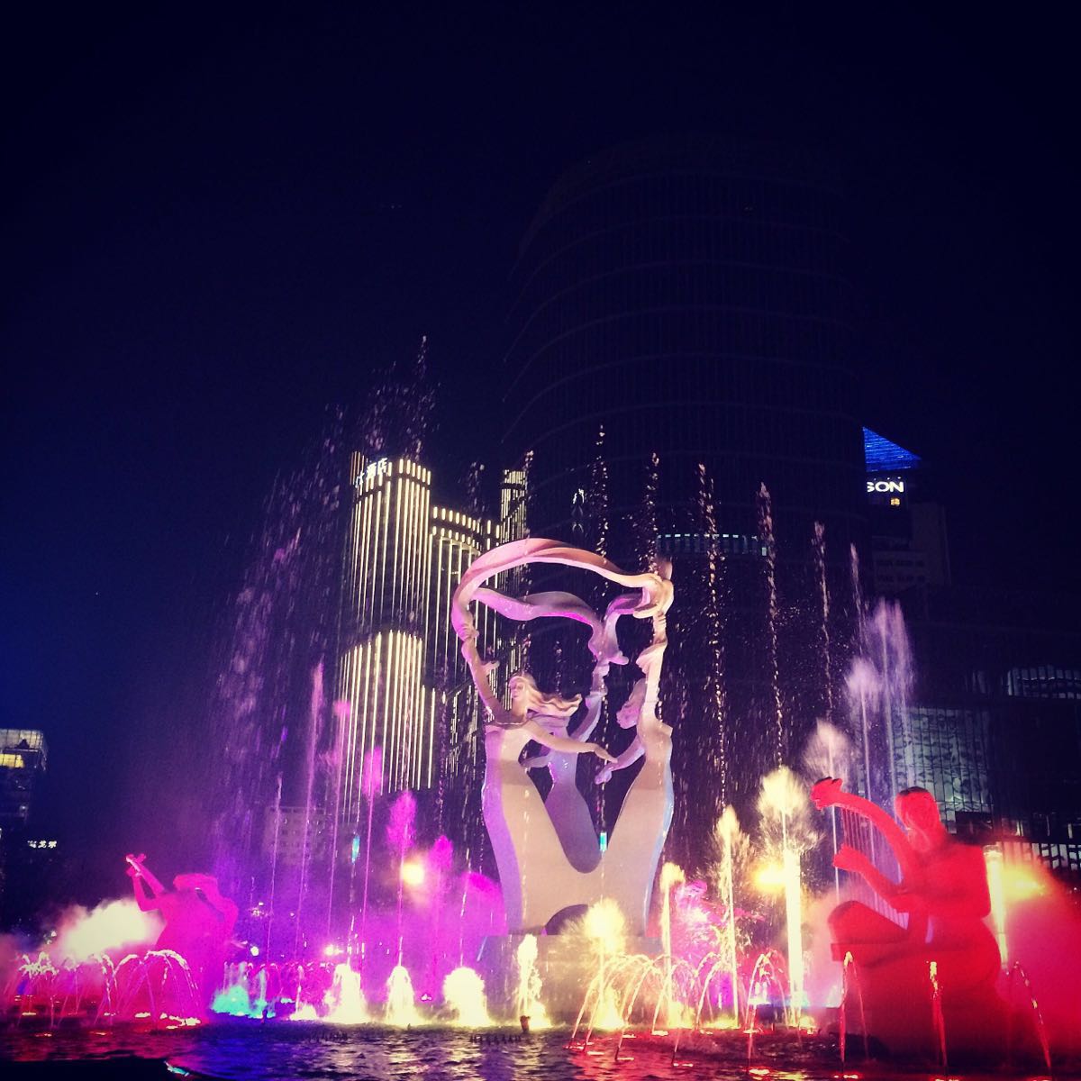  p>武林广场(wulin square)位于浙江省杭州市拱墅区 a target="_blank