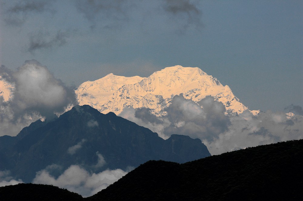  p>贡嘎山(gongga shan),又叫岷雅贡嘎(minya konka),位于四川省康定