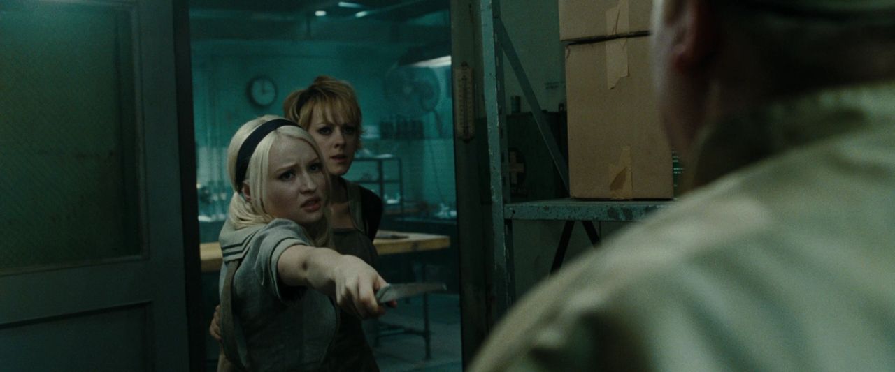  p>吉娜·马隆 i>(jena malone) /i>,1984年11月21日在美国内华达州