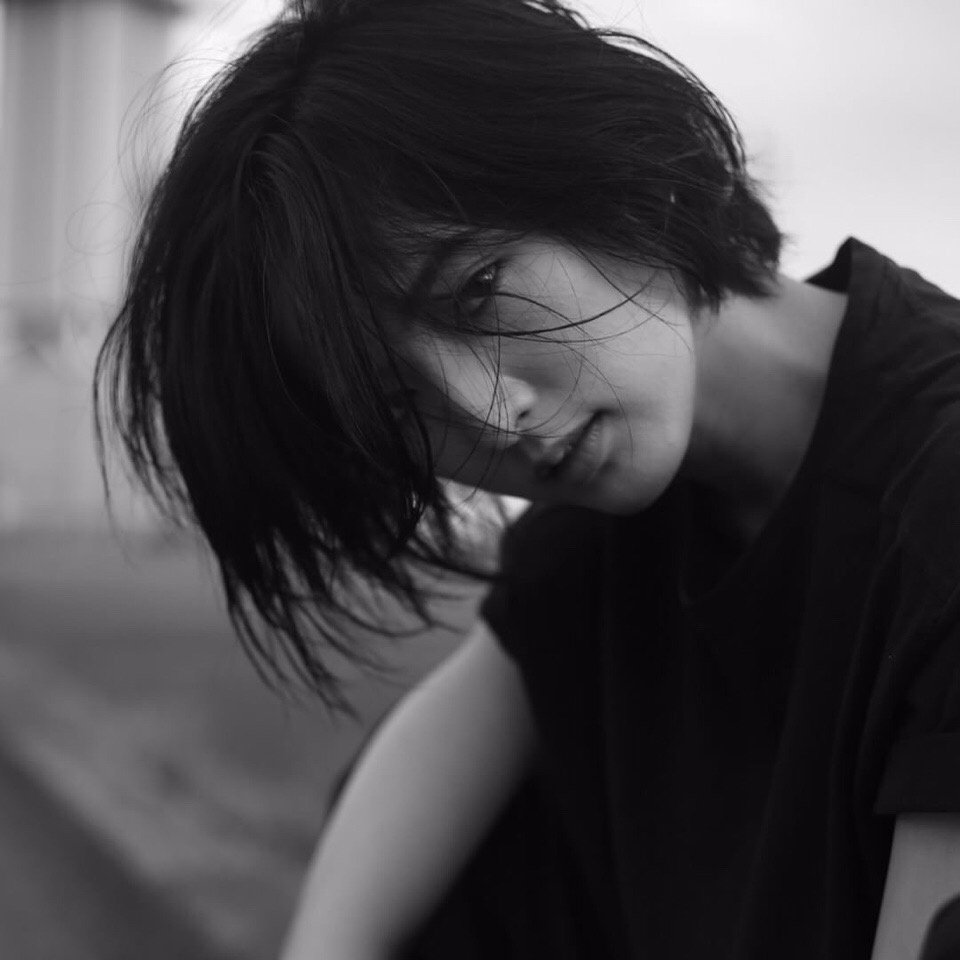 藤井萩花