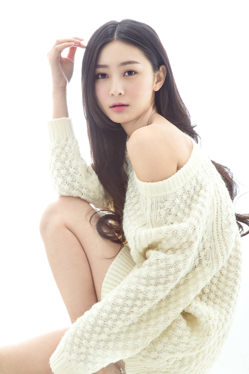  p>张维娜,原名张娜,1990年6月22日出生于湖北省武汉市,中国内地女