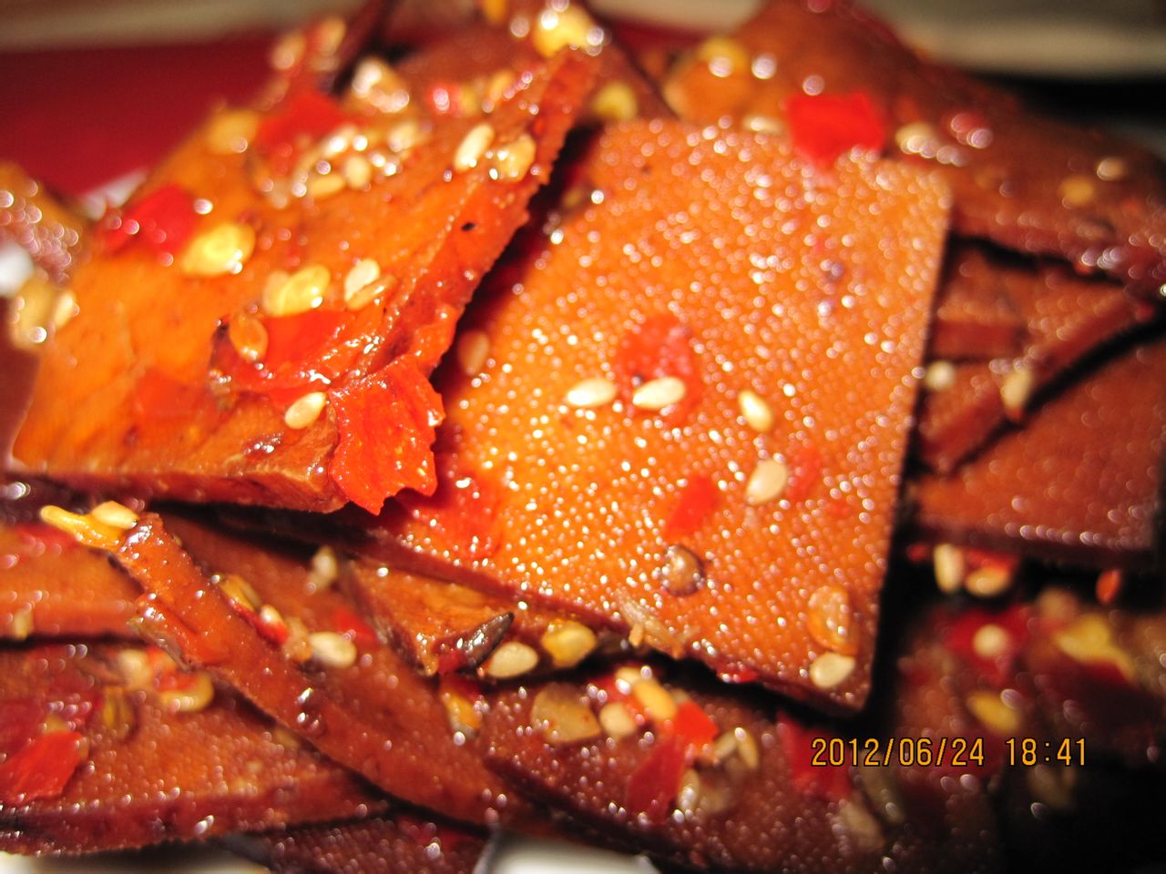  p>正宗的平江香干是地地道道的湖南口味,迎合了湖南大众们的传统味觉