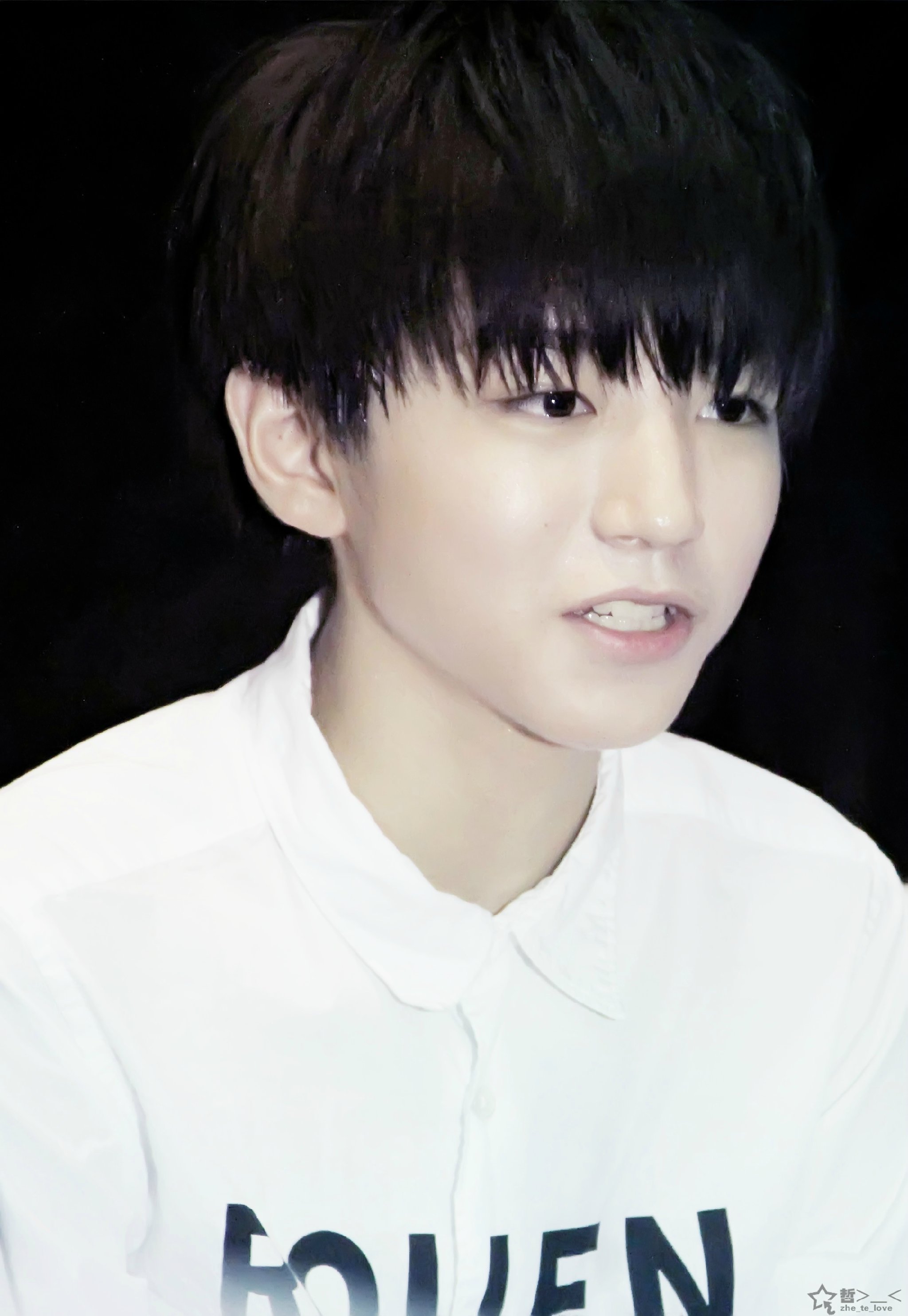  p>王俊凯,1999年9月21日出生于重庆市,中国内地流行乐男歌手,影视