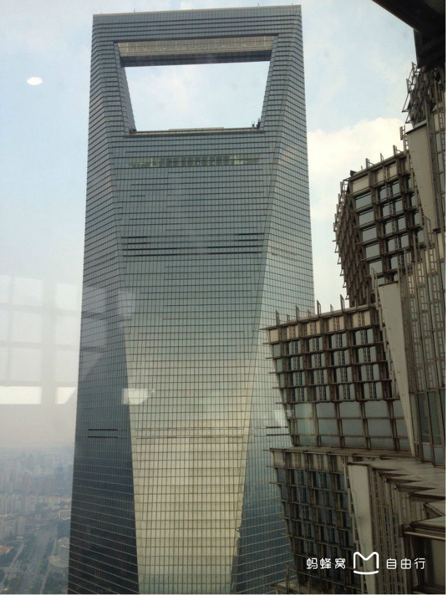  p>金茂大厦(jinmao tower),又称金茂大楼,竣工于1999年,曾经是 a
