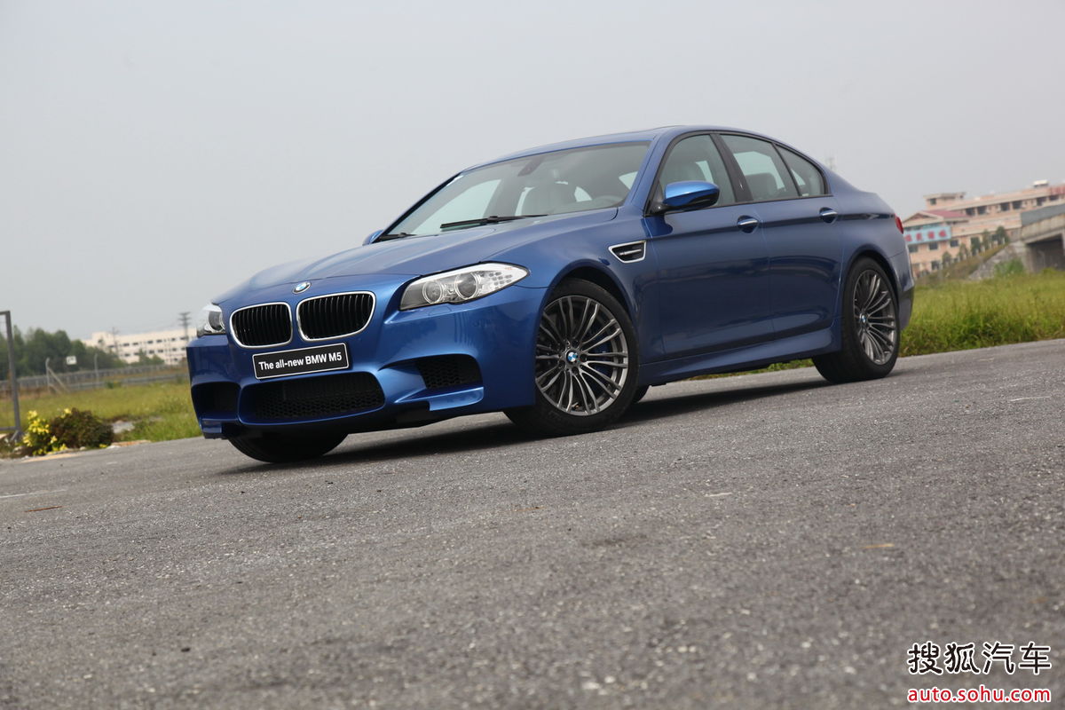 宝马m5