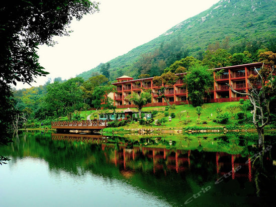  p>惠州大亚湾三门岛相思湖度假酒店是位于惠州大亚湾三门岛度假村的