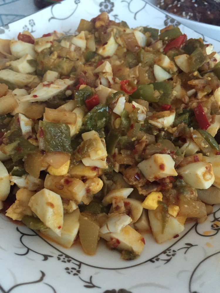 咸鸭蛋炒老墨辣椒末