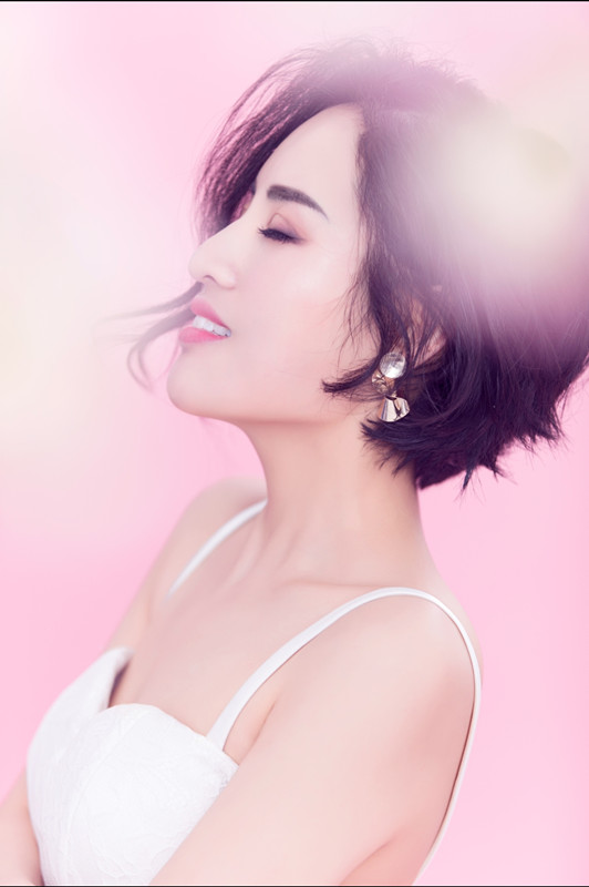  p>杨紫艺,女,歌手2018年,发行单曲《 a target=