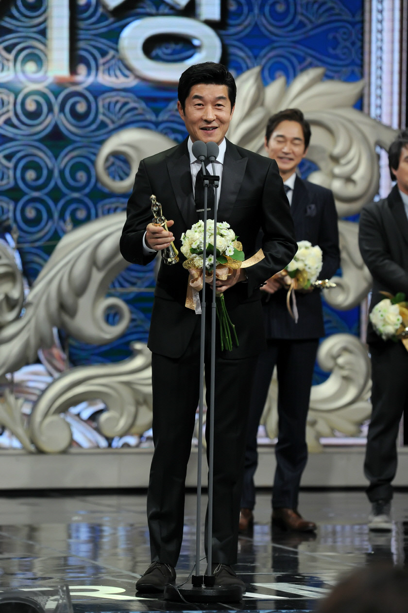  p data-id="gnrrtakmeu">mbc演技大赏是由 a target="_blank" href="