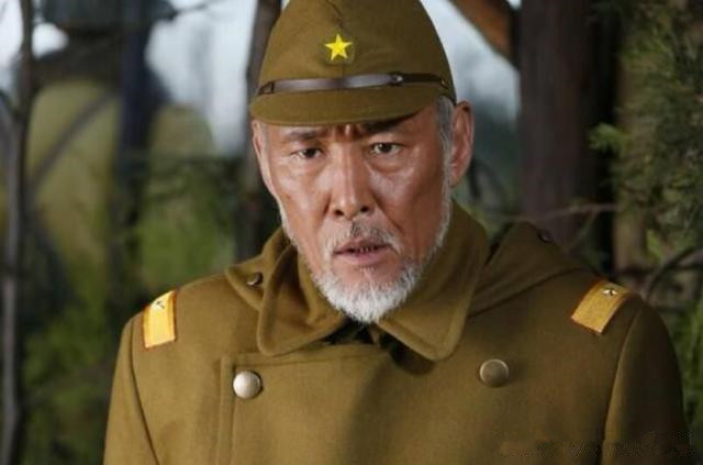 二战时日本的“大佐”，相当于现代什么军衔，可以带多少兵？_百科TA说
