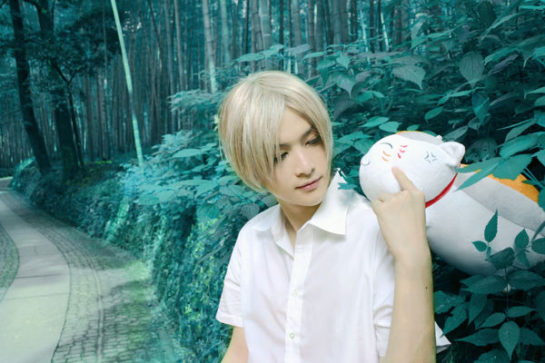  p>小小白,中国知名coser,由于从小喜爱动漫(anime)