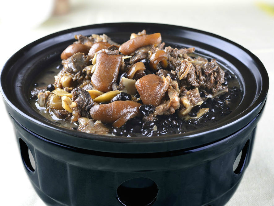 黑豆红枣炖狗肉