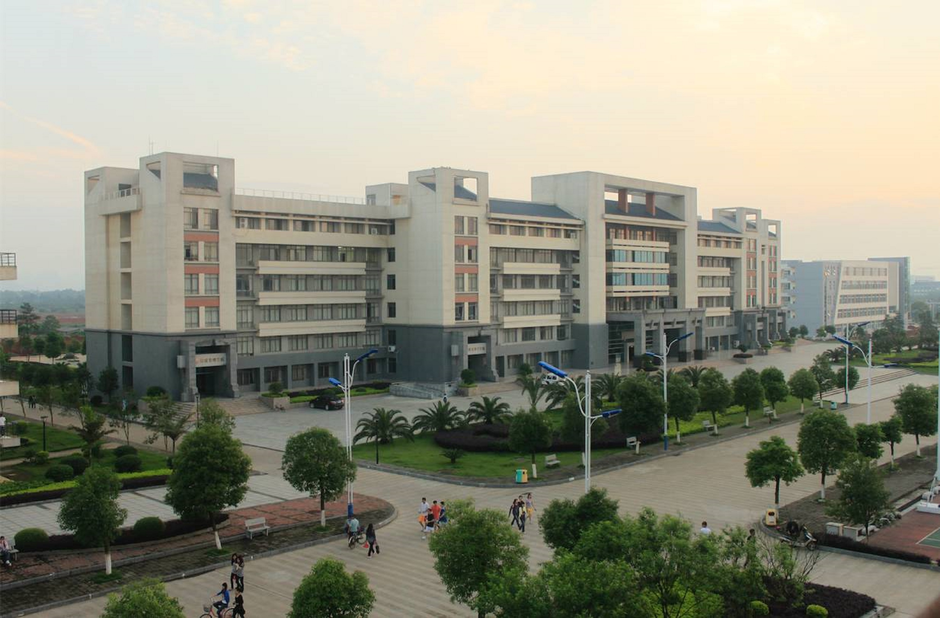 广西柳州医学高等专科学校