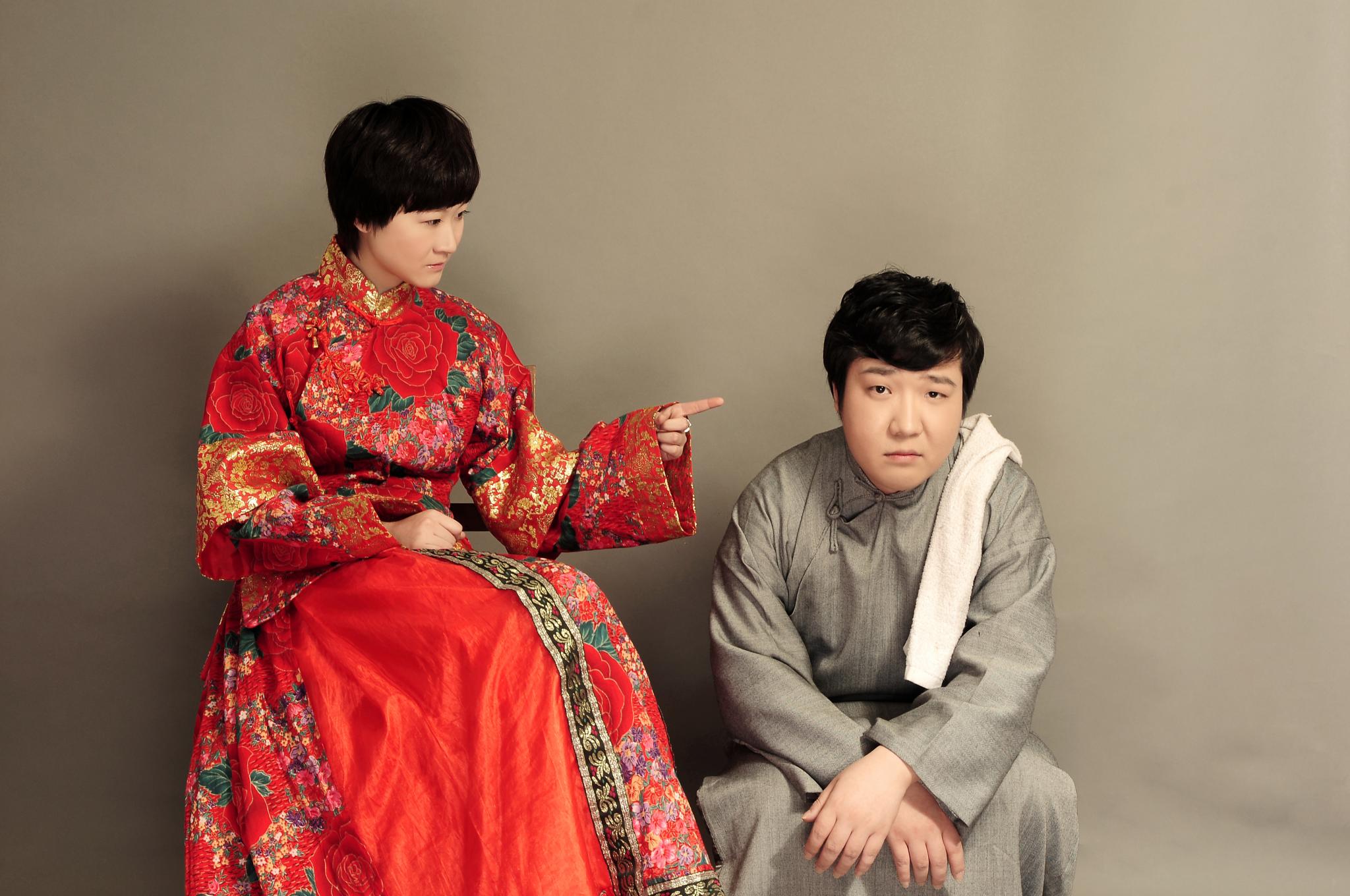 2 /p> p> b>微 博: /b> 992月色 /p> p> b>主持节目: /b> a target="