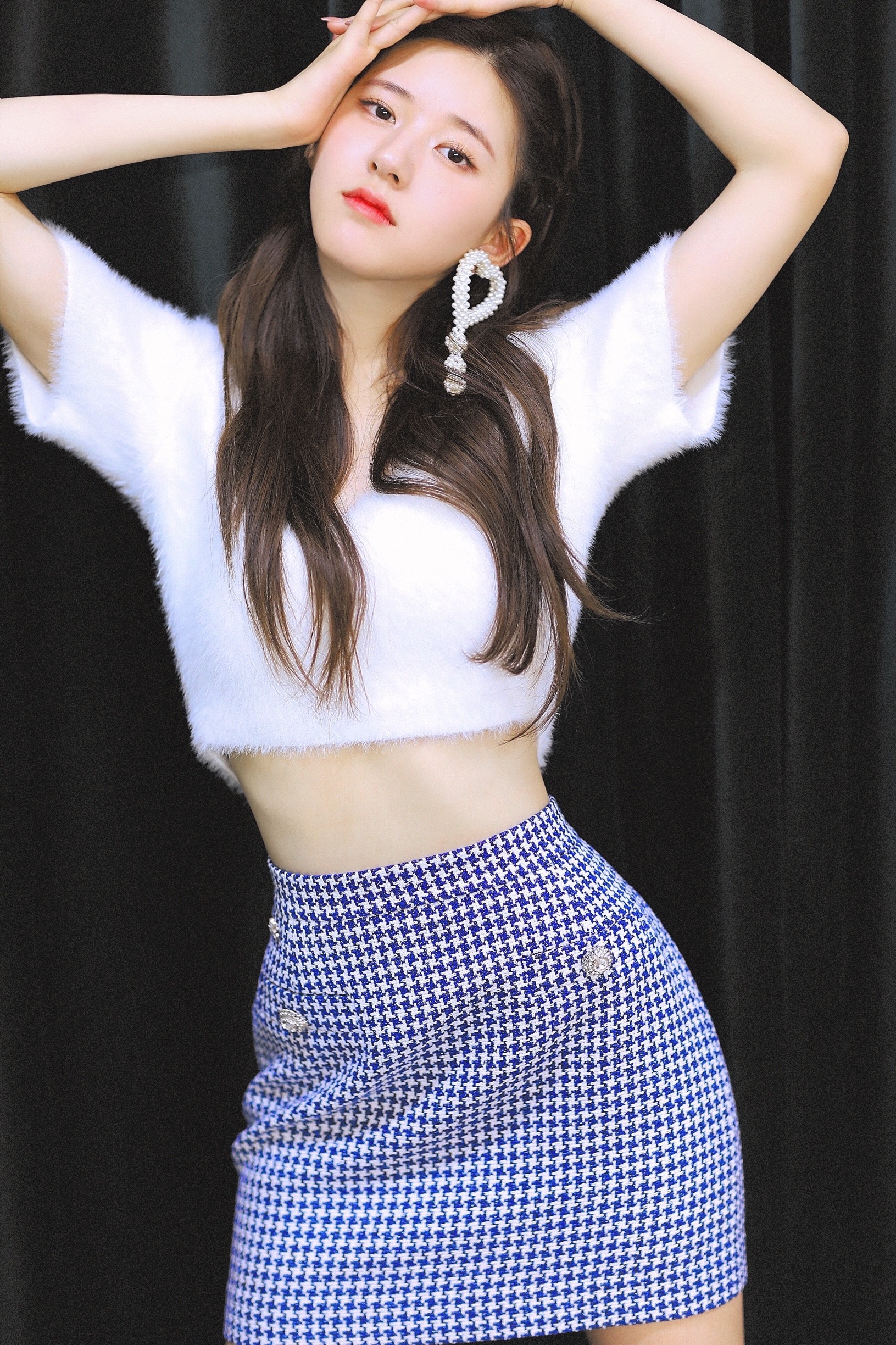  p>赵露思,1998年11月9日出生于四川省成都市,中国内地女演员.