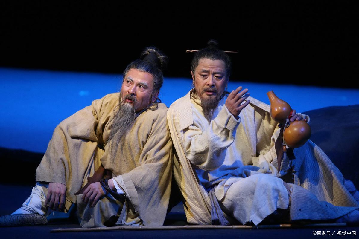 杜甫写李白光身子见皇上？我怎么没看过这首诗？_百科TA说