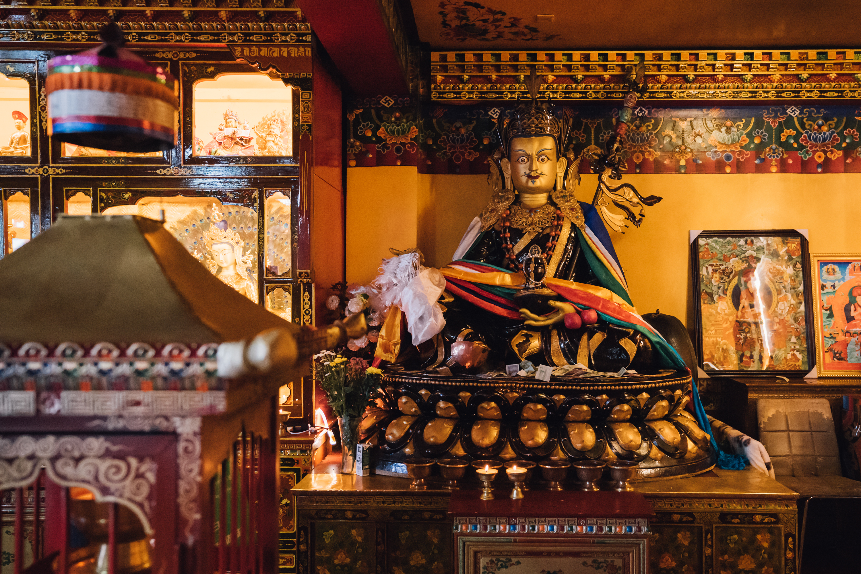 直贡噶举西方三怙主殿