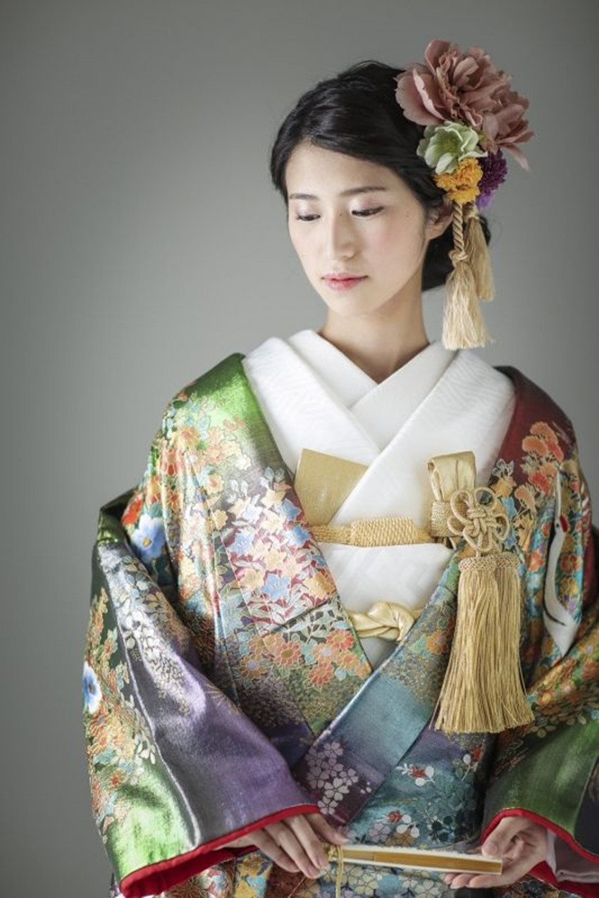  p>和服(きもの,kimono) ,是日本的民族服饰.