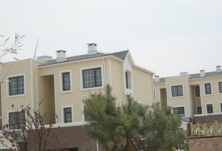  p>温沙雅舍位于平度市云山镇驻地南部的山地自然风景区内,西南邻近